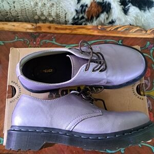 Womens Dr Martens Size 7 Leather Shoes
